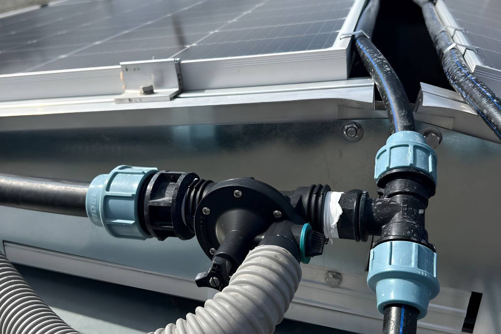 Sistema automatizado para paneles solares en Baleares