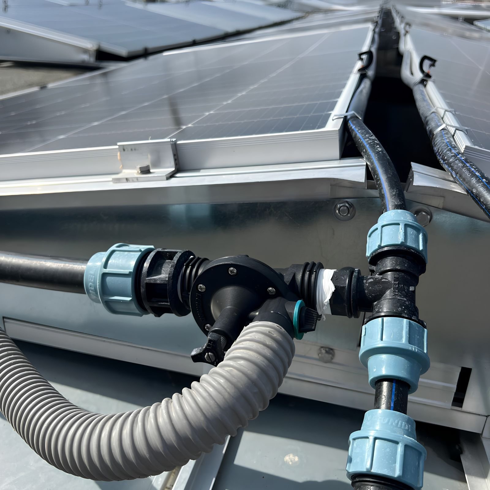 Sistema automatizado para paneles solares en Baleares